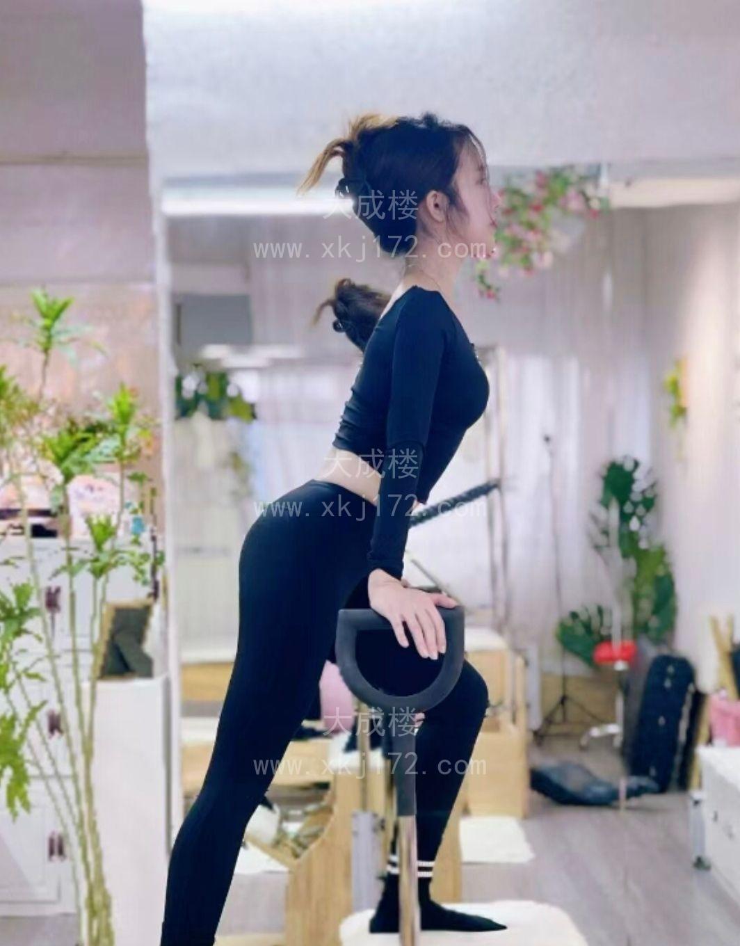 行知路瑜伽小妹