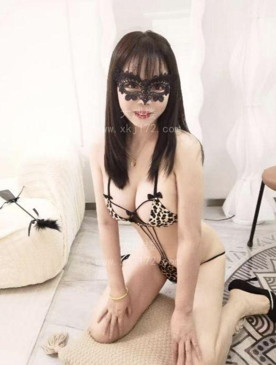 龙岗大奶性感娇娘