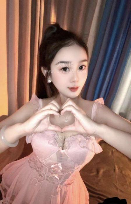 武汉性感大胸小倩