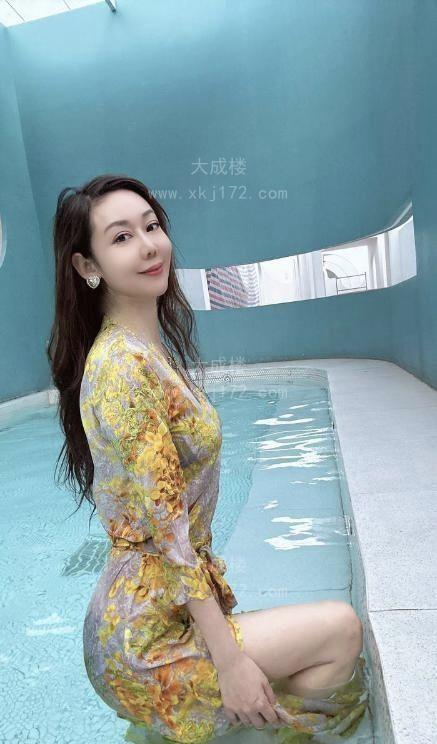 热情温柔长腿老师