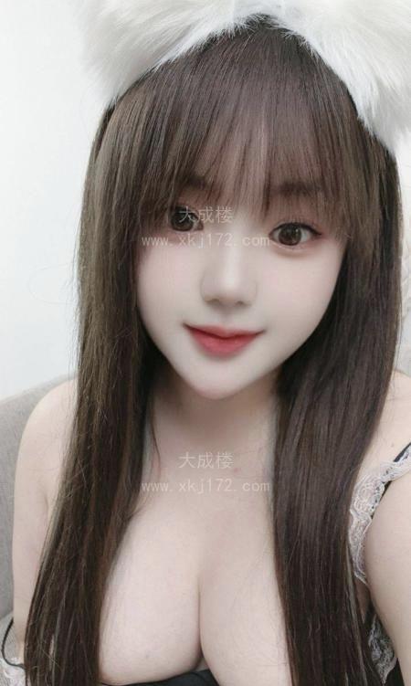 宝安天然大胸妹小甜心