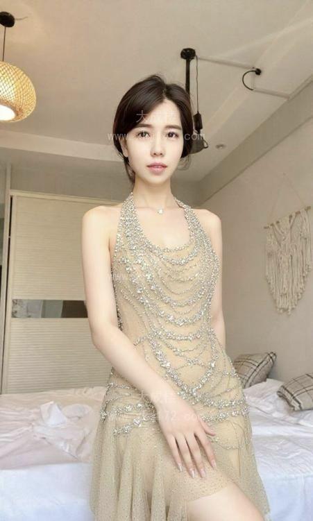 钟楼精致颜值老师