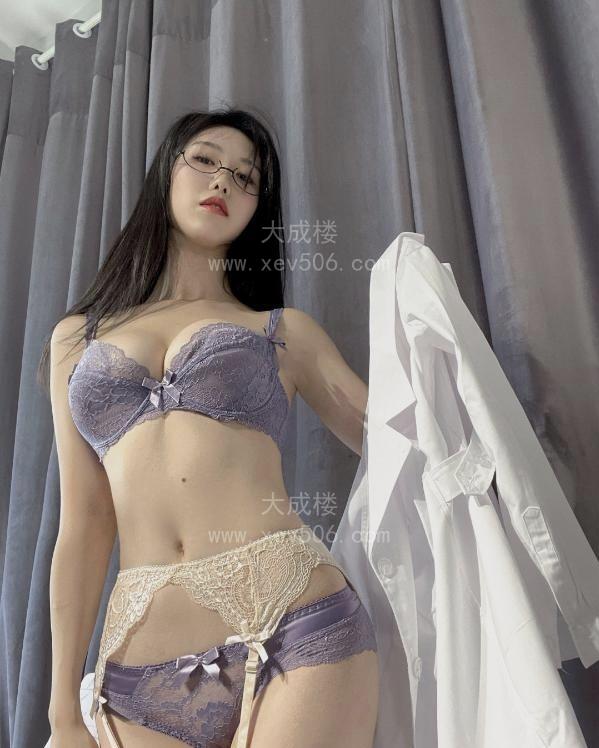 徐汇长腿翘臀风骚女郎