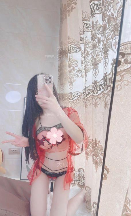 制服控骚少妇