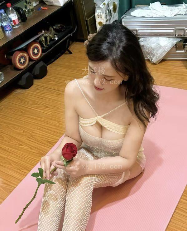 福田性感美乳小曦