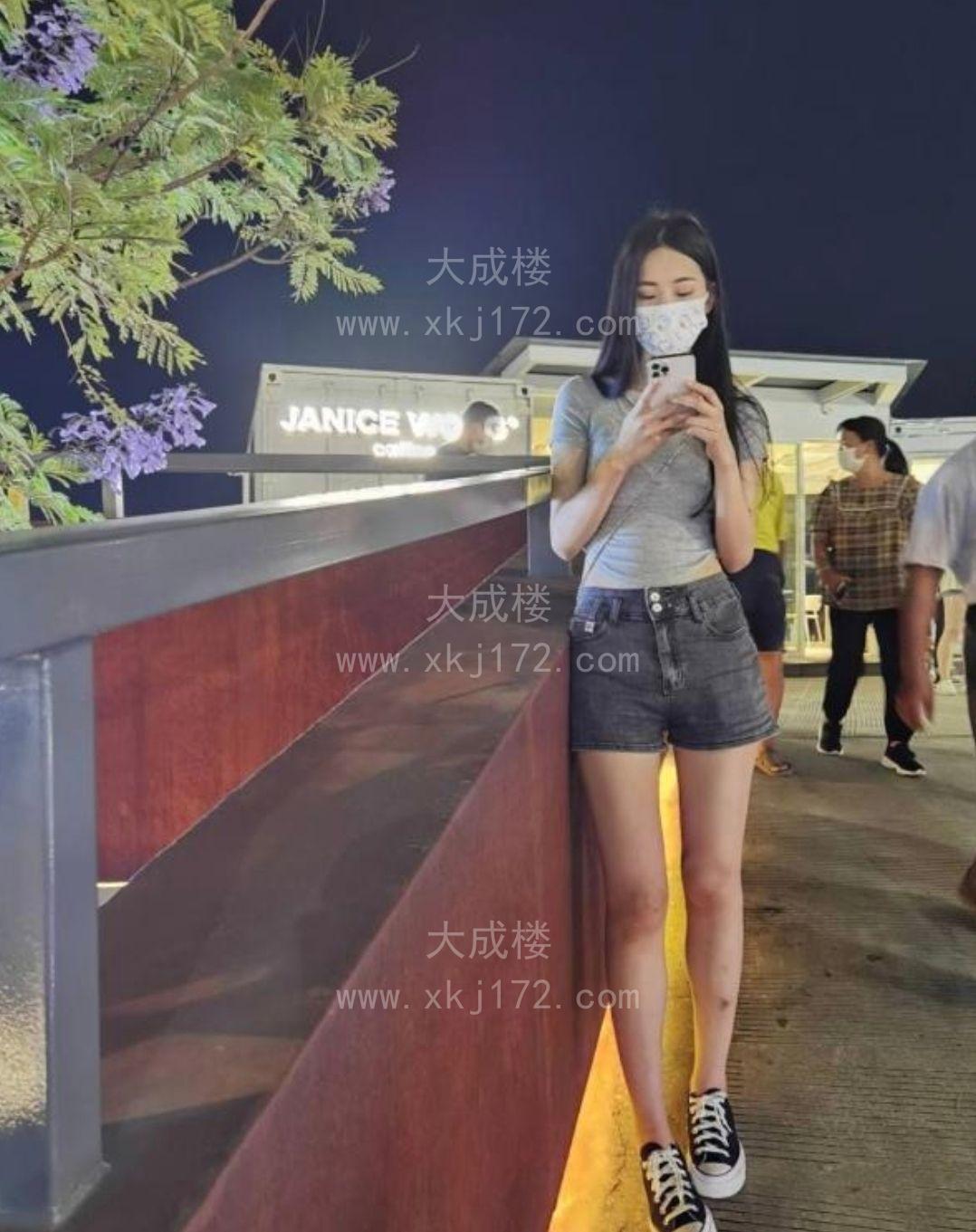 禅城大长腿老师