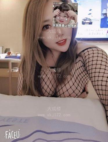 健身巨乳肥臀妞妞