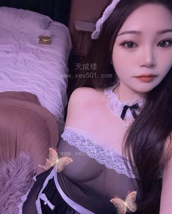 性感翘臀小萝莉