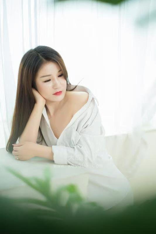 白云水特别足少妇刚下水兰兰