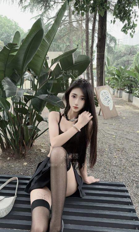 新建区苗条大长腿