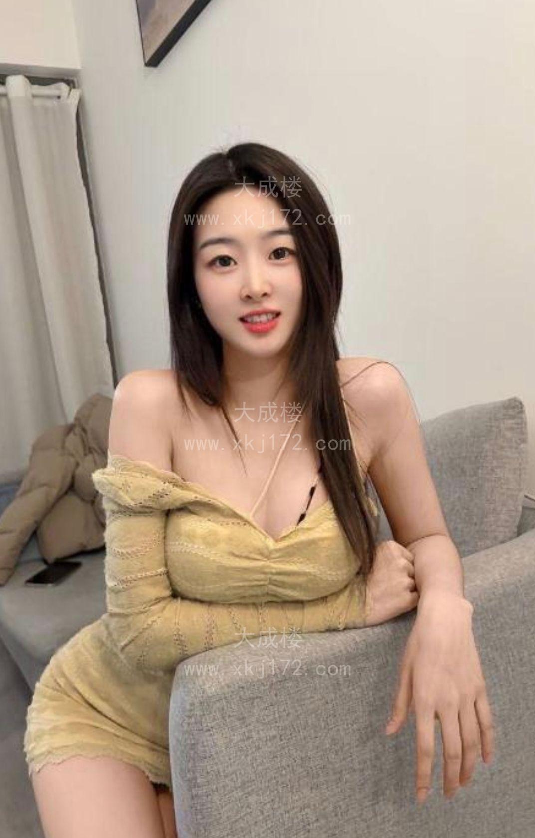 福田身材高挑妹子